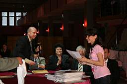 Festivitate de premiere 078.jpg